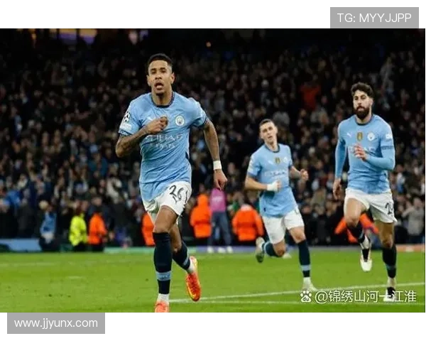 阿森纳逆转十人切尔西登顶英超